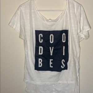 “Good Vibes” graphic tee